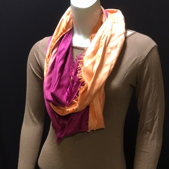 NWT Infinity Loop Scarf - Picture 1 of 5